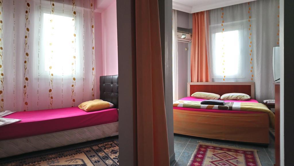 White Cat Sevgi Otel Antalya Exterior photo
